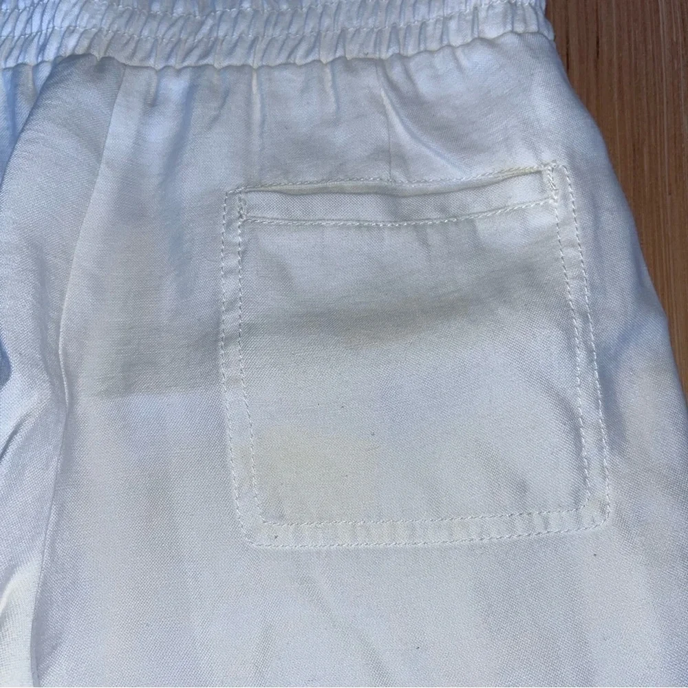 BCBG White Shorts - Picture 8 of 8